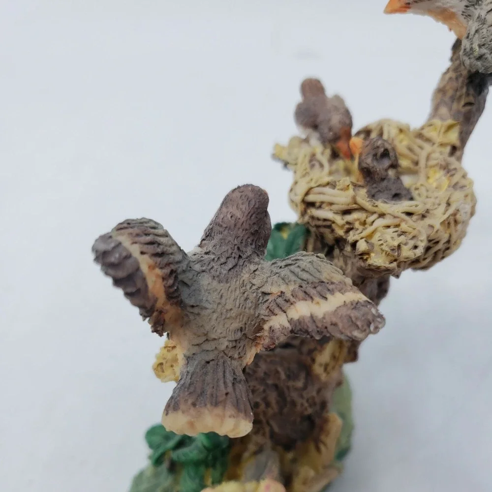 Virginia's Warbler Bird Figurine With‎ Babies In Nest On Branch China SKU#576595
